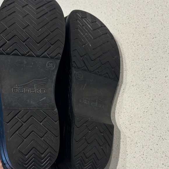 Dansko Black Ankle Boot Clogs, Size 7.5 - Picture 8 of 8